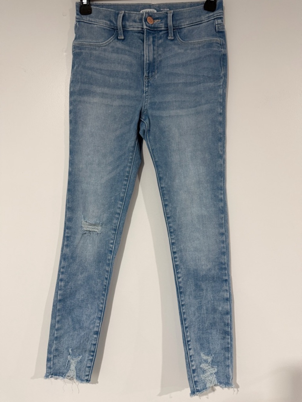 Old Navy Light Blue Skinny Jeans with Distressed Hem